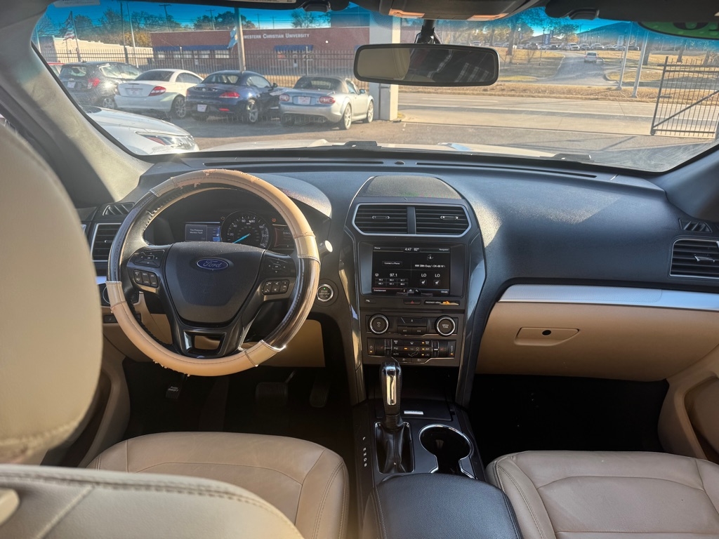 Ford Explorer XLT FWD 2016