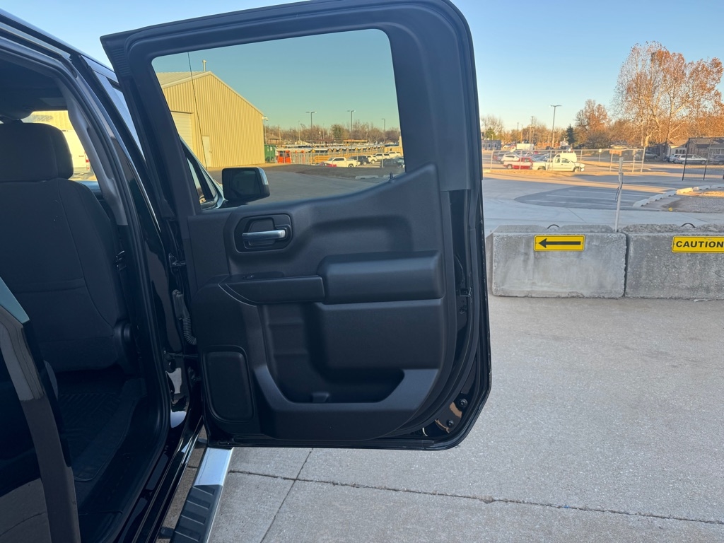 Chevrolet Silverado 1500 LT Crew Cab 2WD 2020