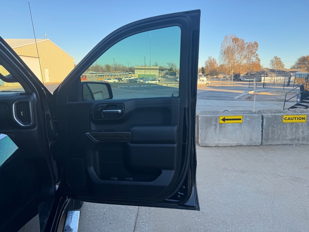 Chevrolet Silverado 1500 LT Crew Cab 2WD 2020