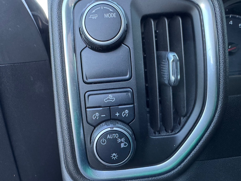 Chevrolet Silverado 1500 LT Crew Cab 2WD 2020