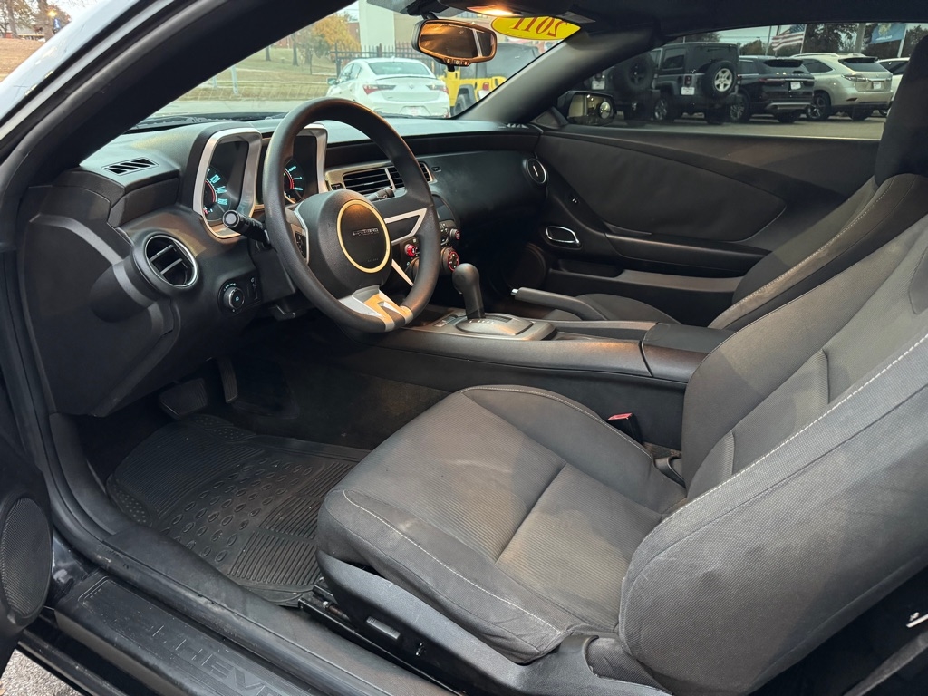 Chevrolet Camaro Convertible 1LT 2011