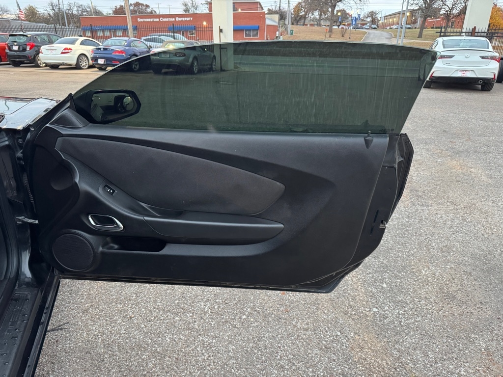 Chevrolet Camaro Convertible 1LT 2011