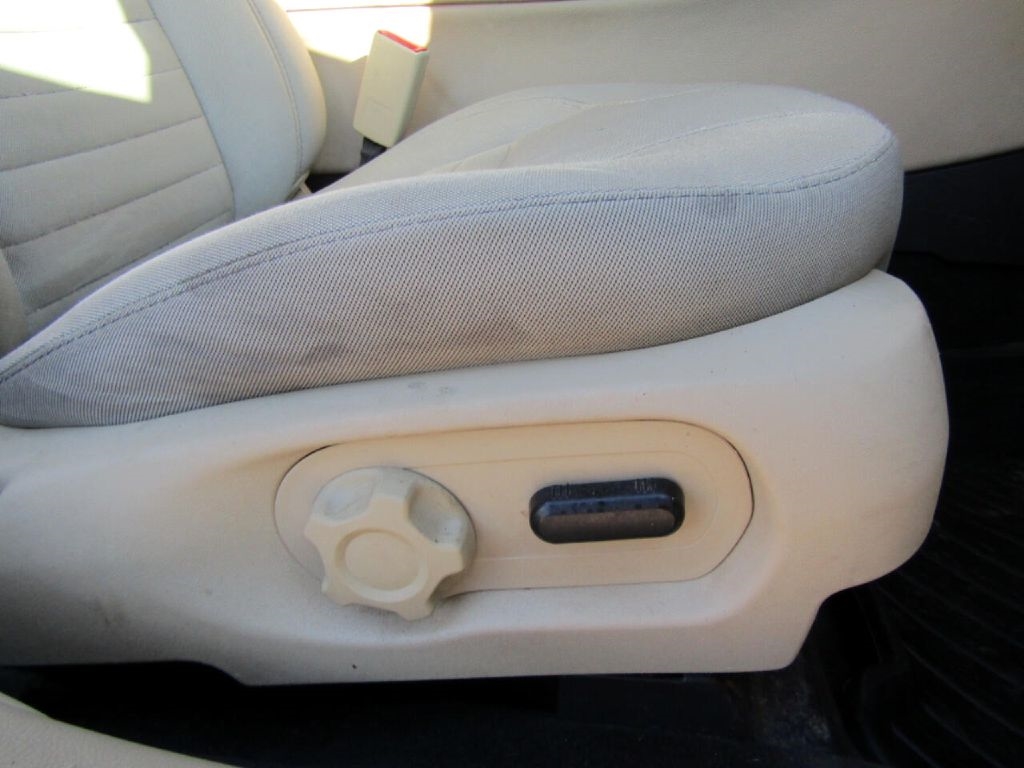 Ford Taurus SE FWD 2016