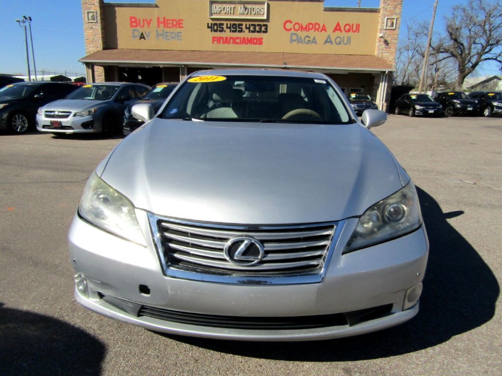 Lexus ES 350 Sedan 2011