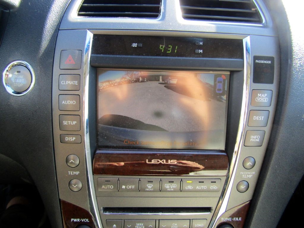 Lexus ES 350 Sedan 2011