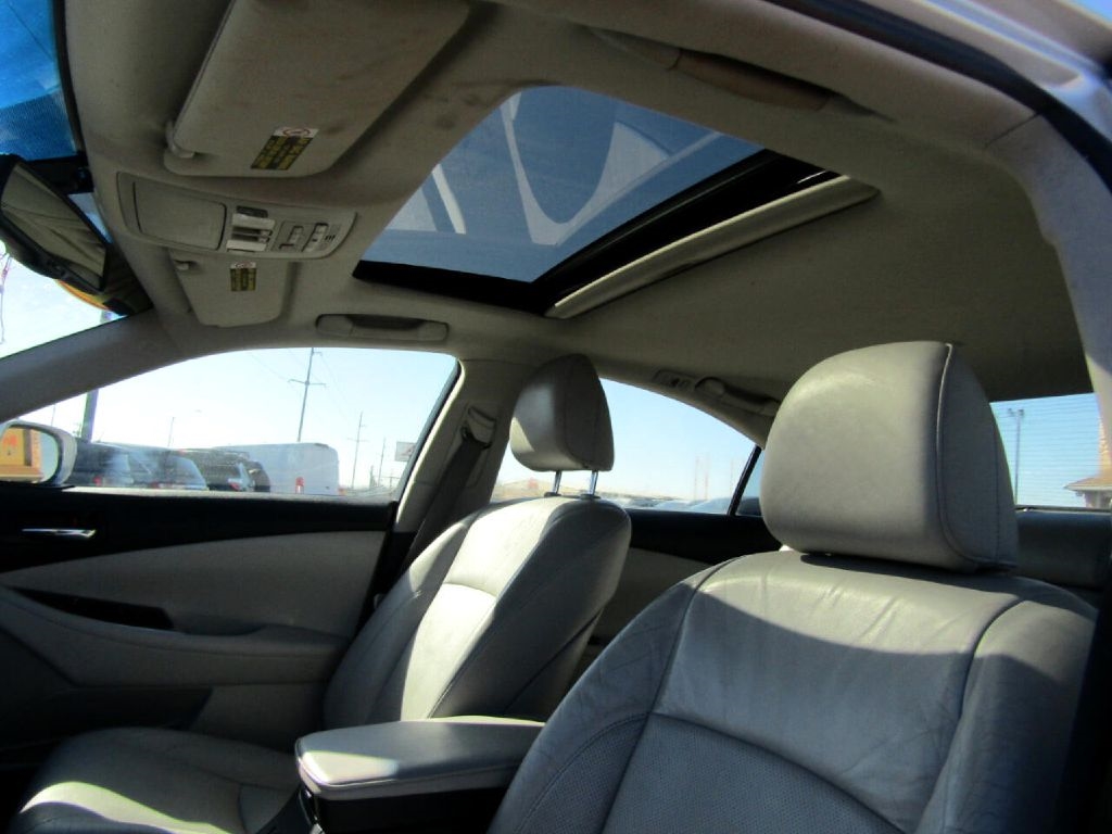 Lexus ES 350 Sedan 2011