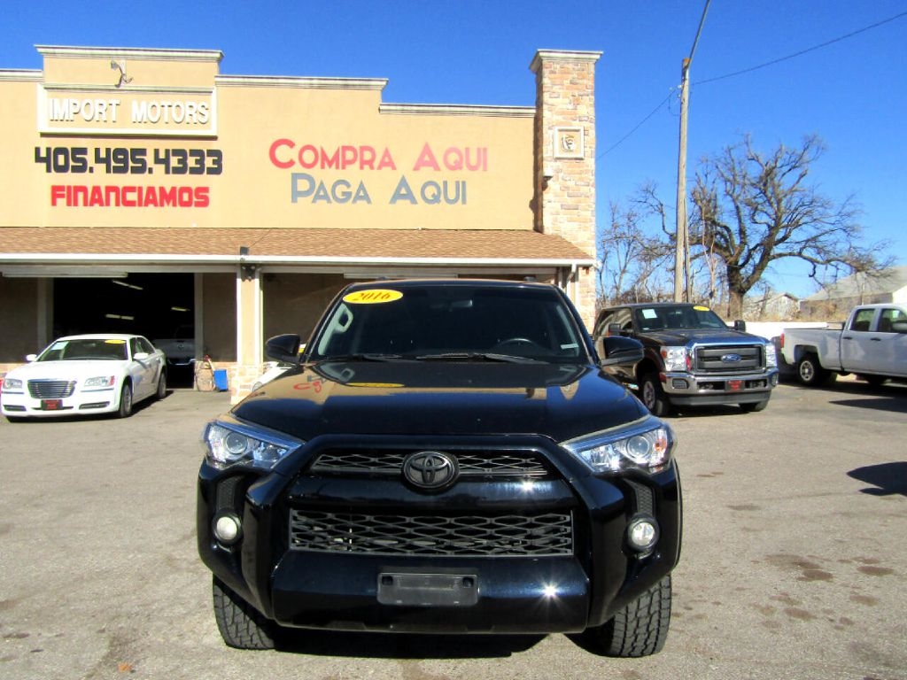 Toyota 4Runner SR5 2WD 2016