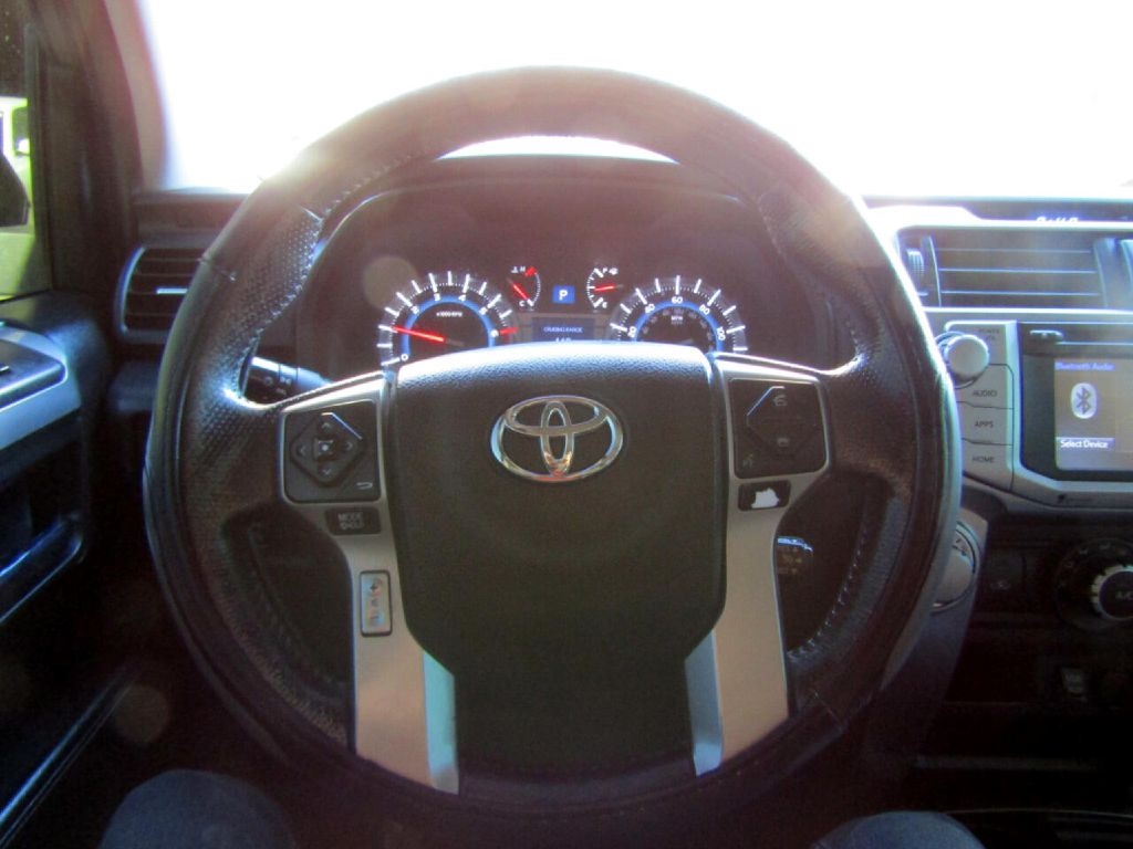 Toyota 4Runner SR5 2WD 2016