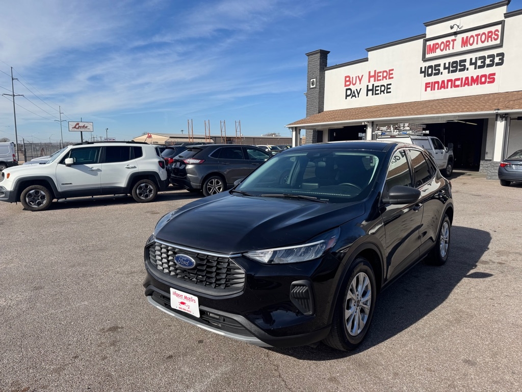 2023 Ford Escape Active's photo