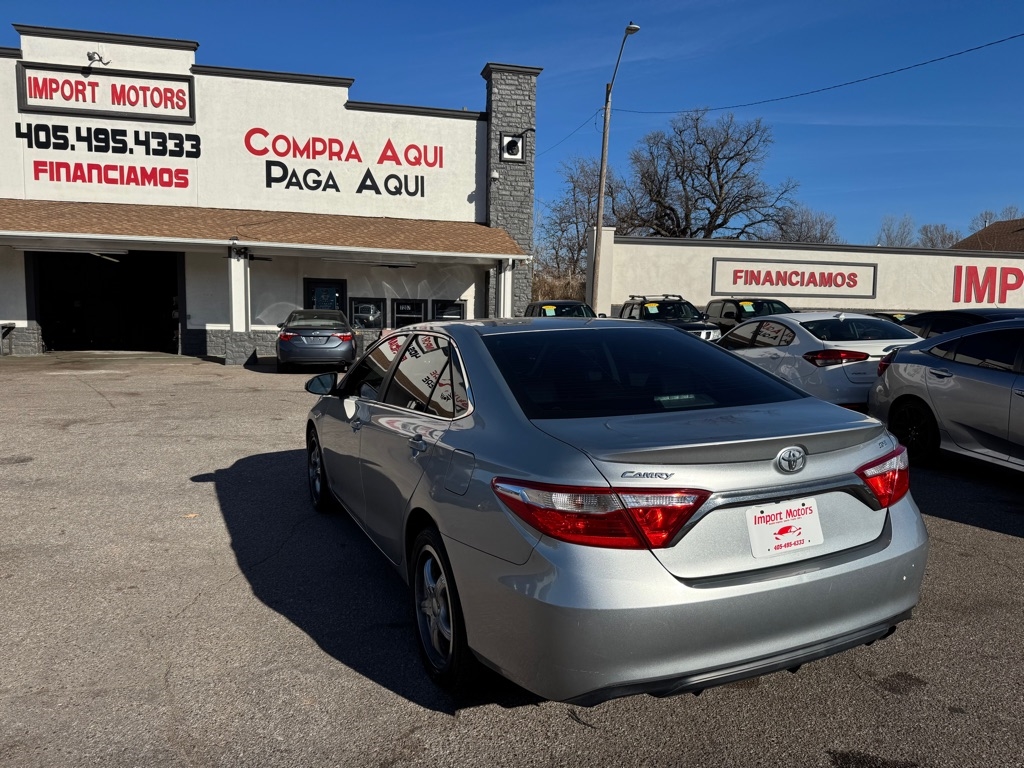 Toyota Camry LE 2017