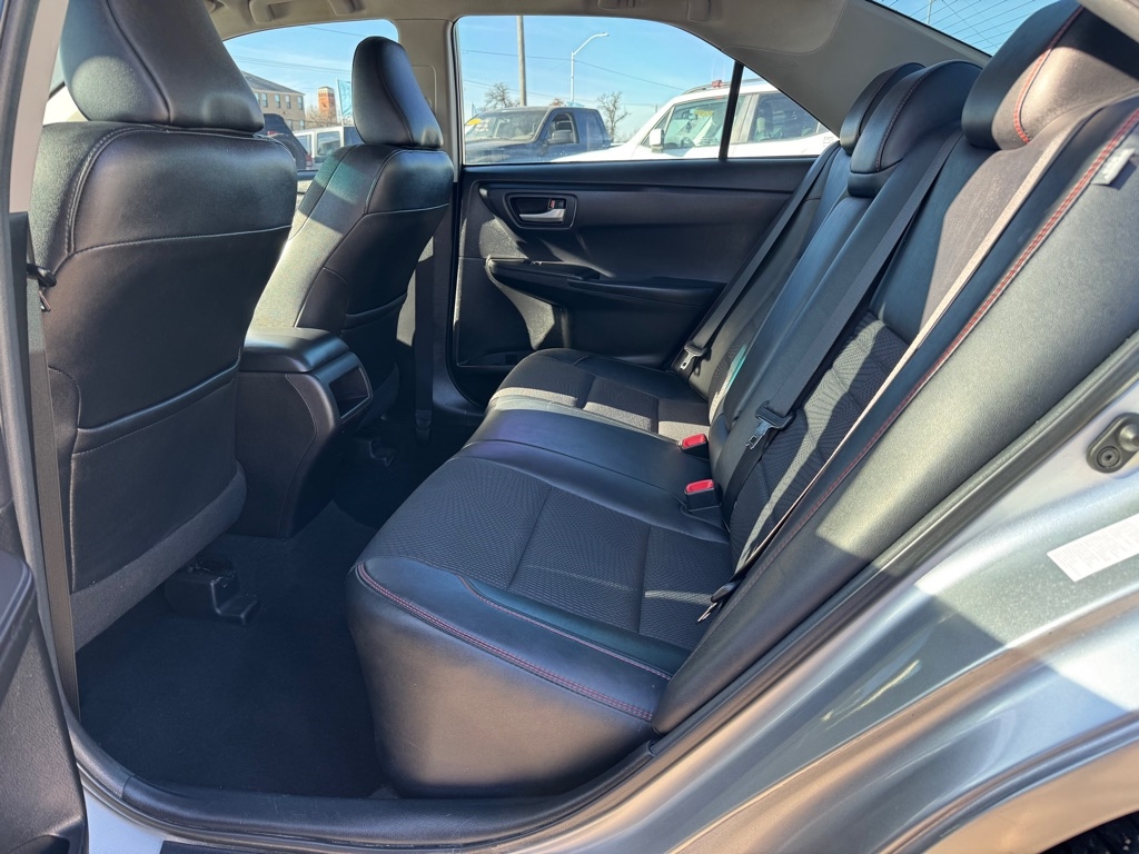 Toyota Camry LE 2017