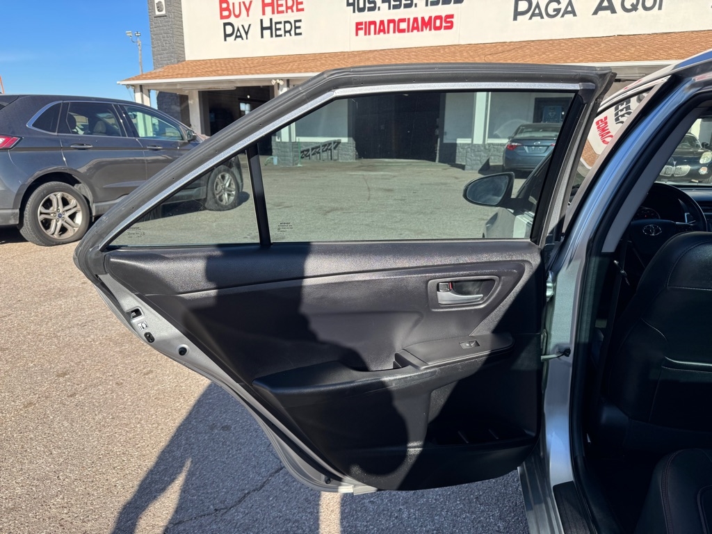 Toyota Camry LE 2017