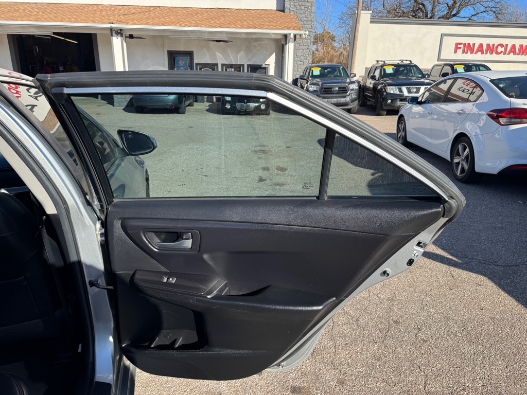 Toyota Camry LE 2017