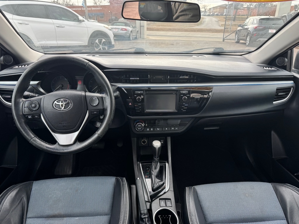 Toyota Corolla LE CVT 2016