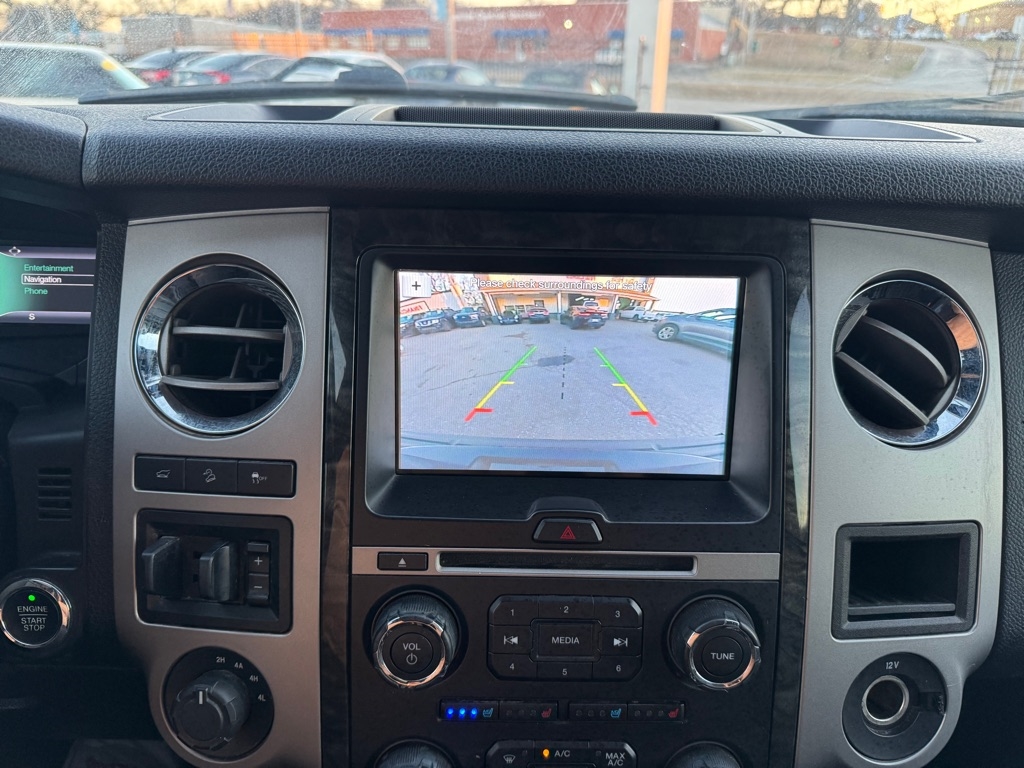 Ford Expedition EL Limited 4WD 2016