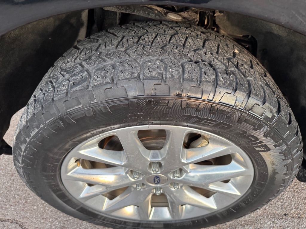 Ford Expedition EL Limited 4WD 2016