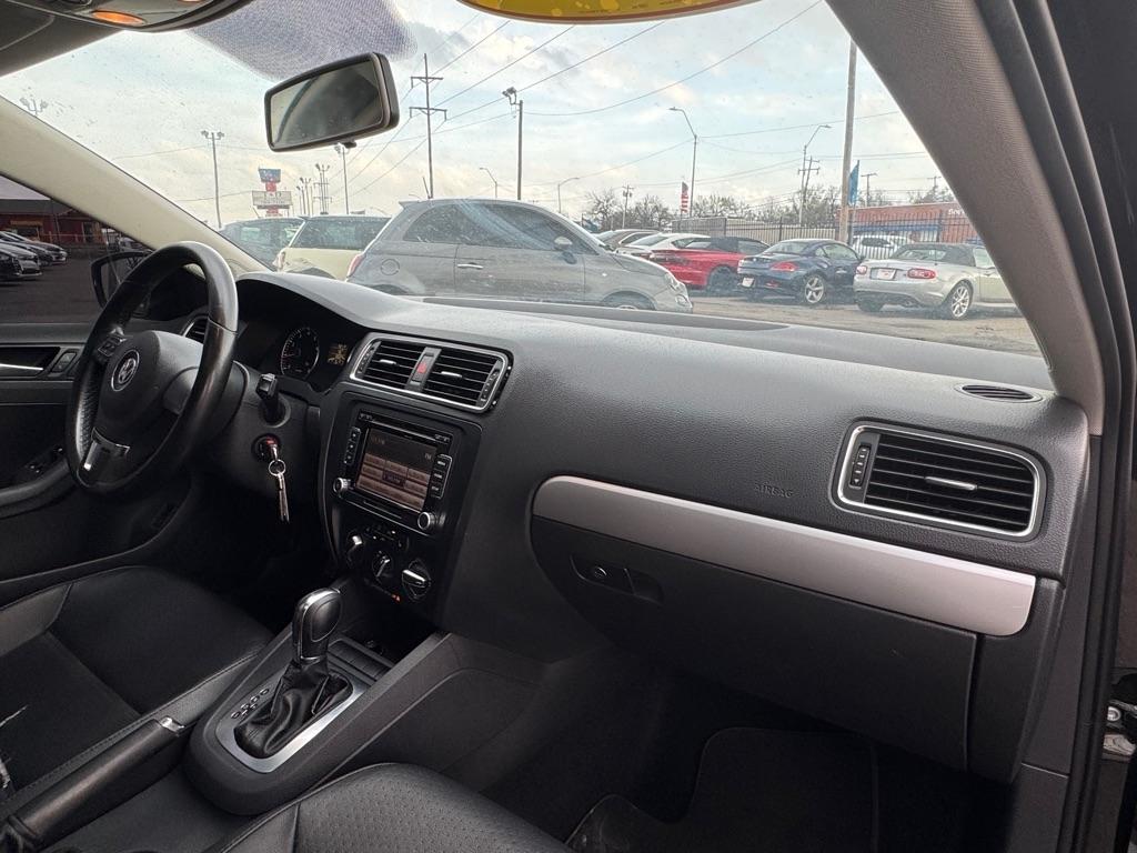 Volkswagen Jetta SE 2013