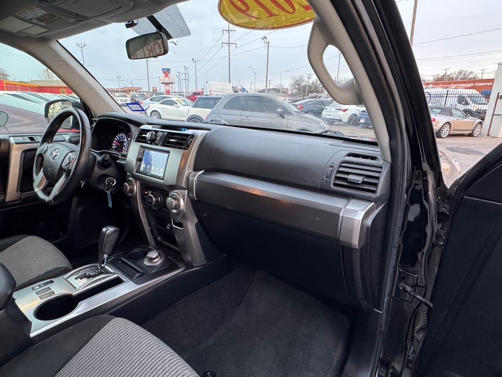 Toyota 4Runner SR5 4WD 2019