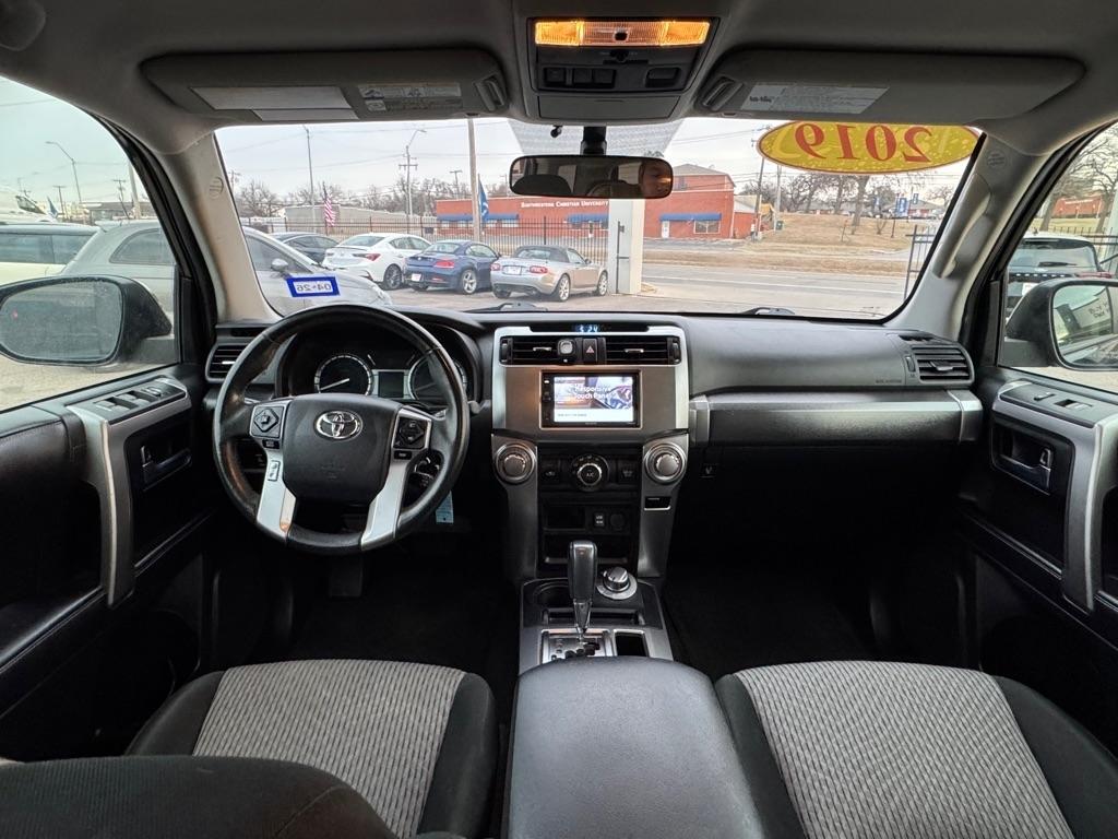 Toyota 4Runner SR5 4WD 2019