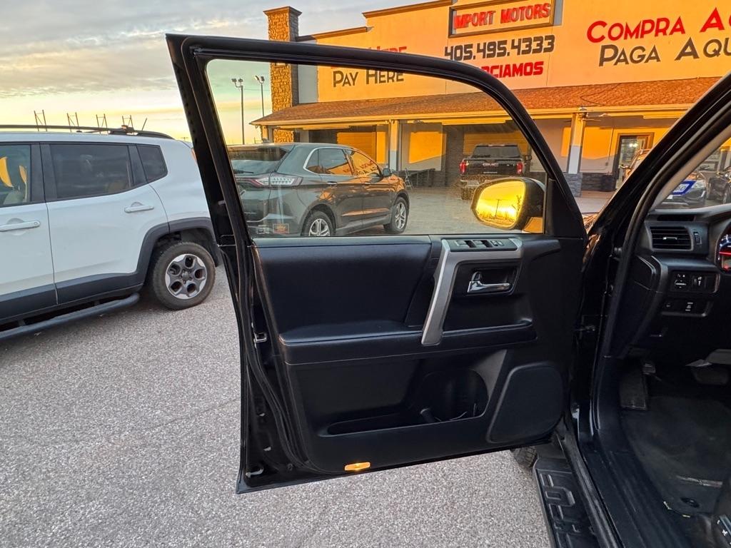 Toyota 4Runner SR5 4WD 2019