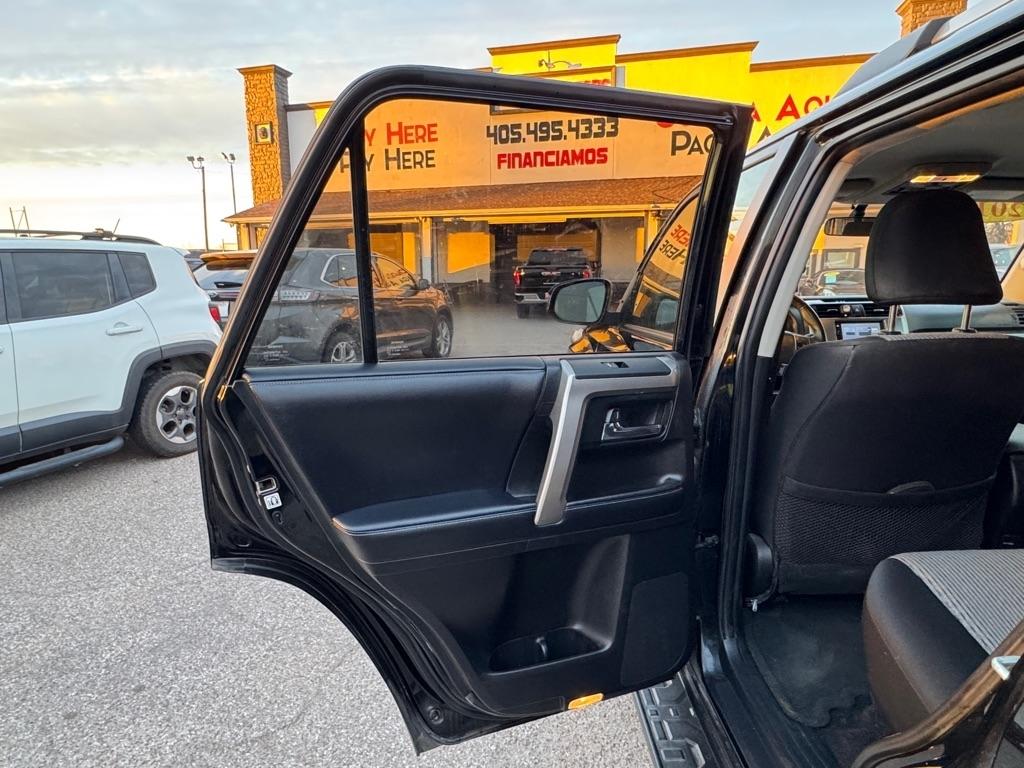 Toyota 4Runner SR5 4WD 2019