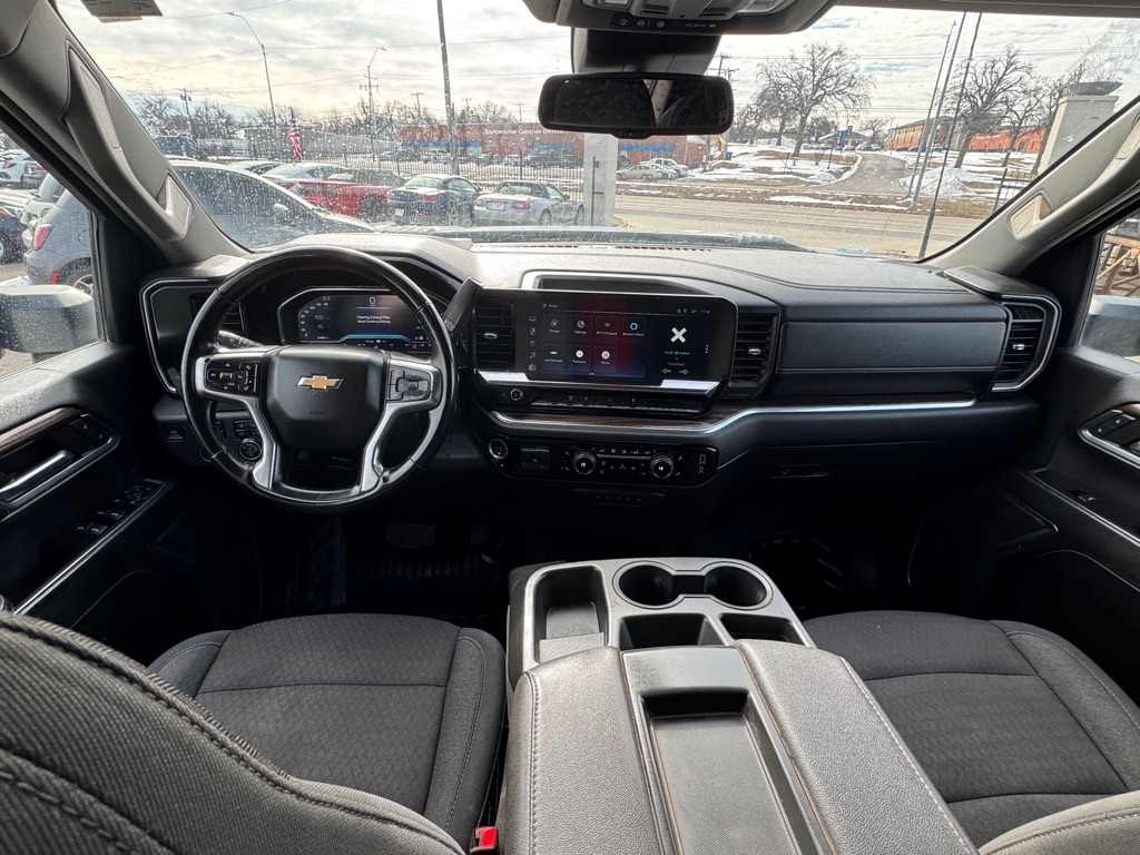 Chevrolet Silverado 2500HD LT Crew Cab Long Box 4WD 2024