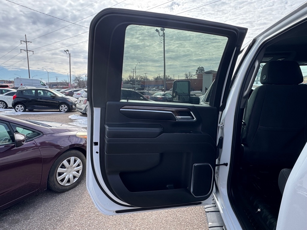 Chevrolet Silverado 2500HD LT Crew Cab Long Box 4WD 2024