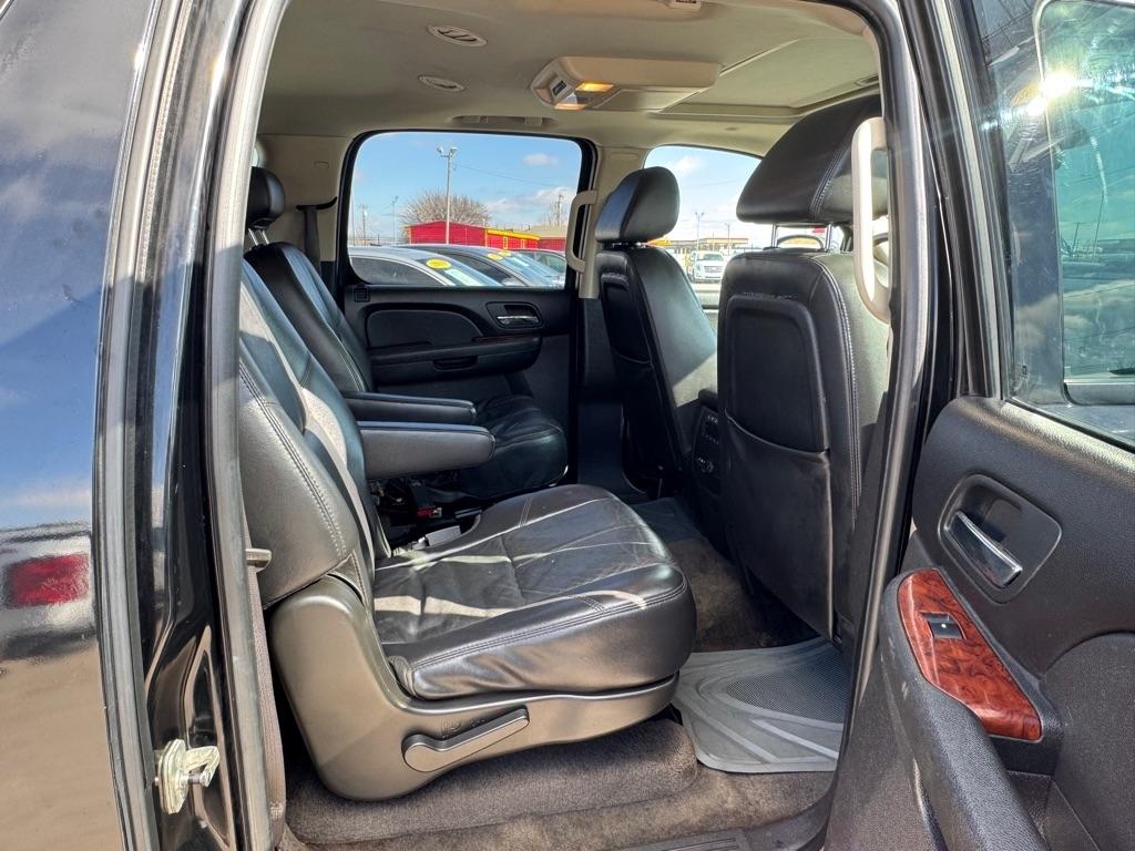 GMC Yukon XL SLT-1 1/2 Ton 2WD 2009