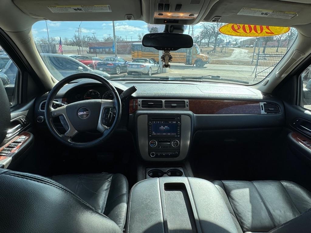 GMC Yukon XL SLT-1 1/2 Ton 2WD 2009