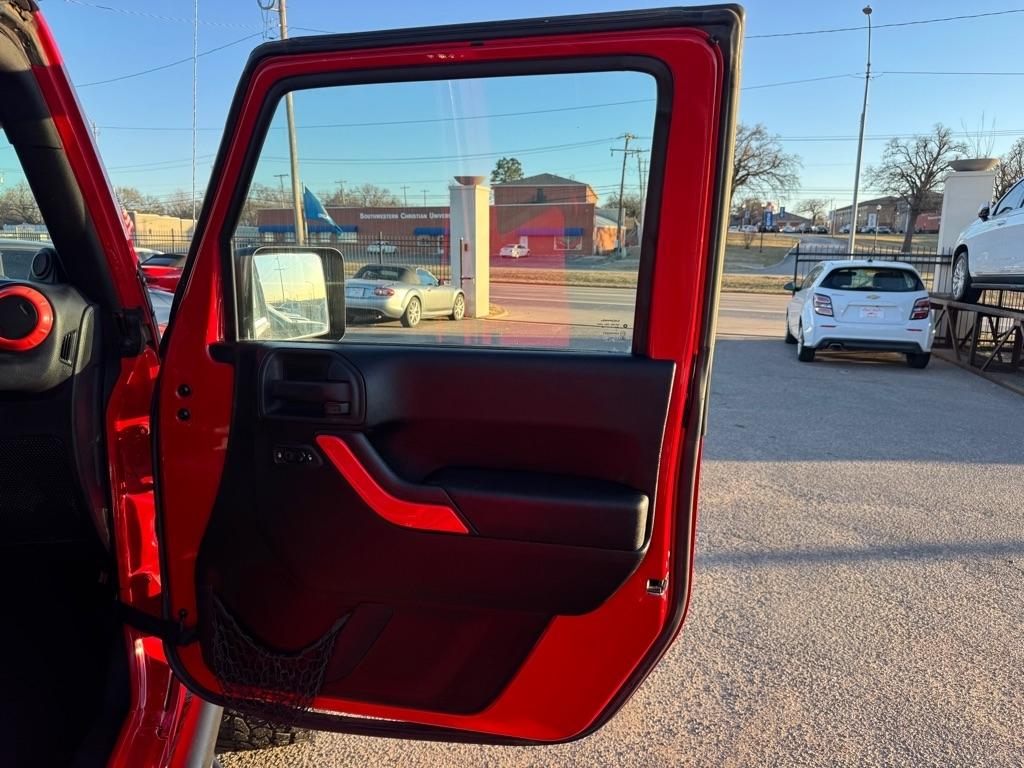 Jeep Wrangler Unlimited Sport 4WD 2011