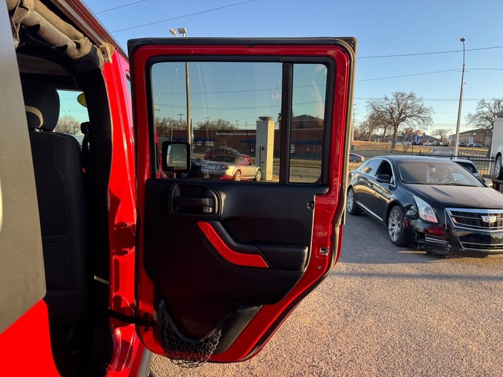 Jeep Wrangler Unlimited Sport 4WD 2011