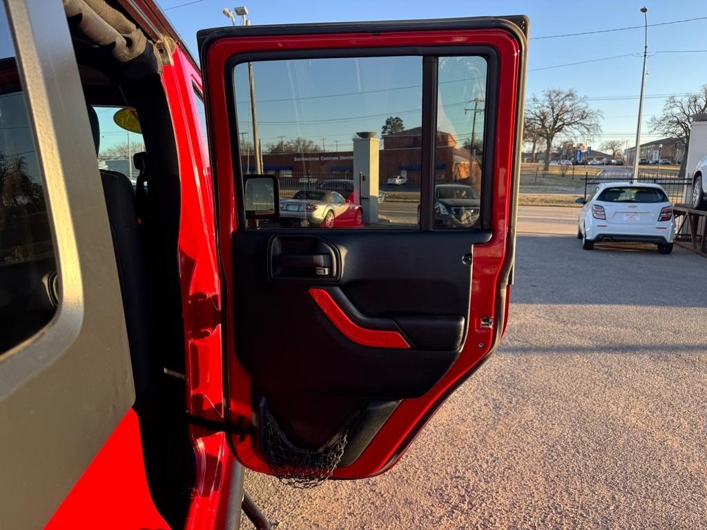 Jeep Wrangler Unlimited Sport 4WD 2011