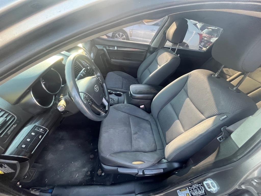 Kia Sorento LX 2WD 2011