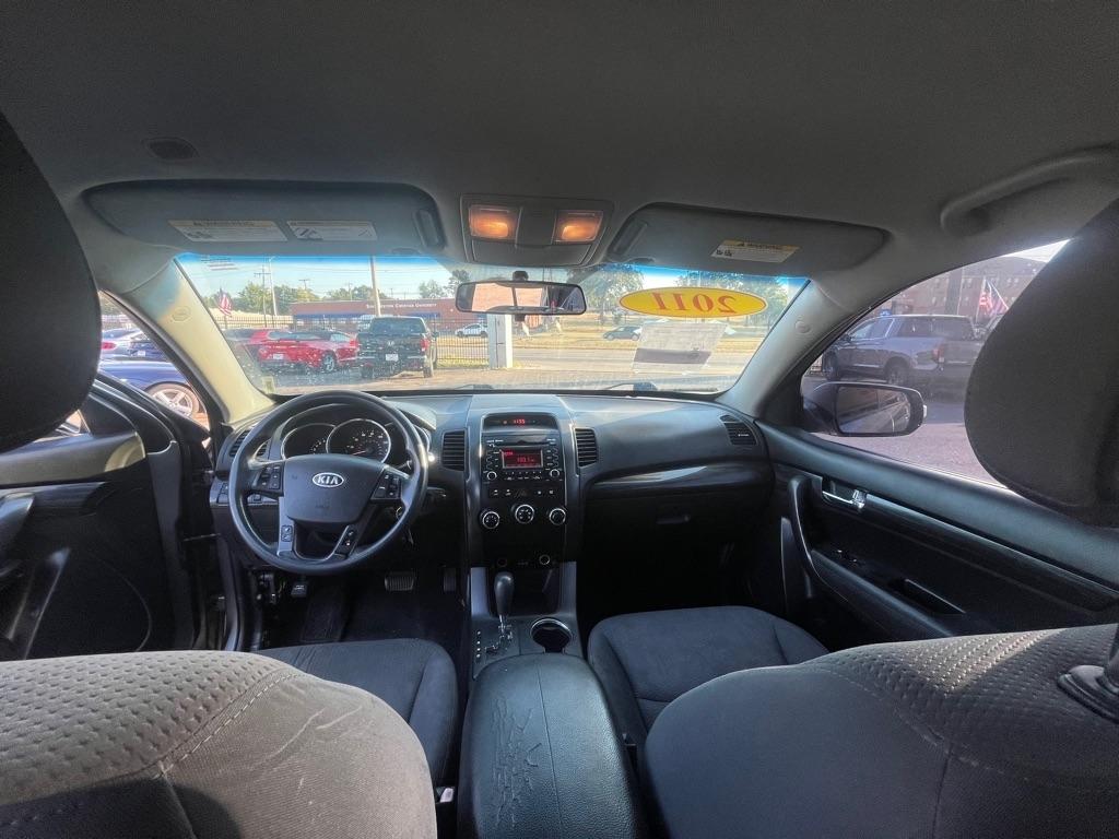 Kia Sorento LX 2WD 2011