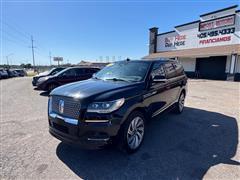 2022 Lincoln Navigator 