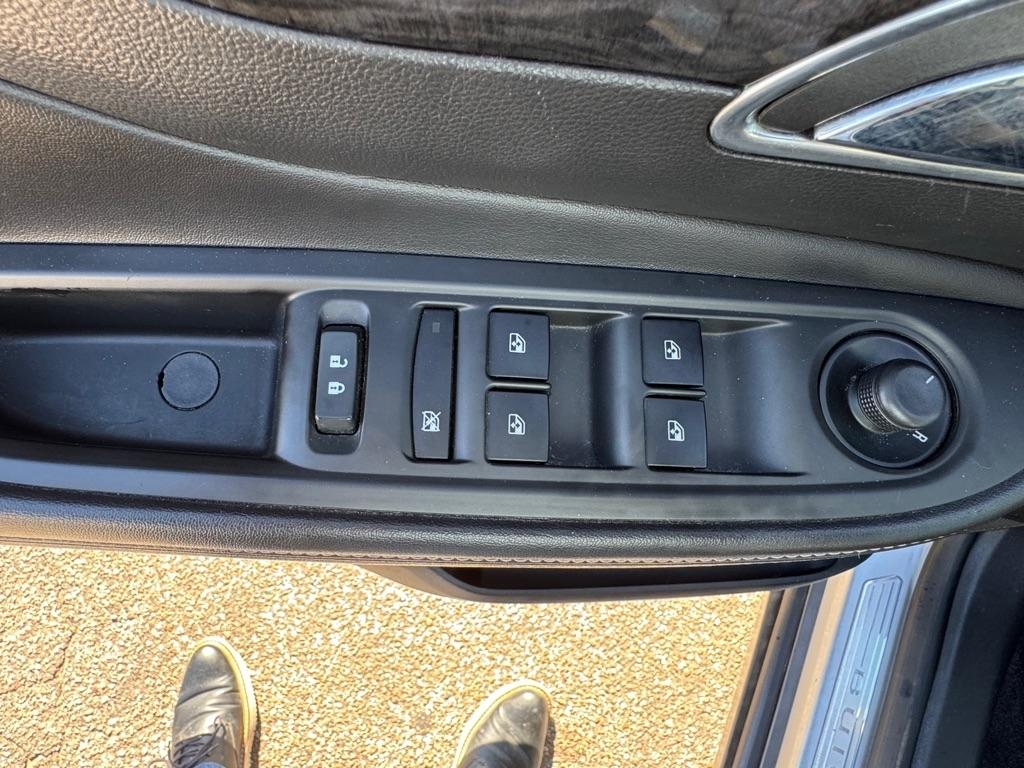 Buick Encore Convenience FWD 2014