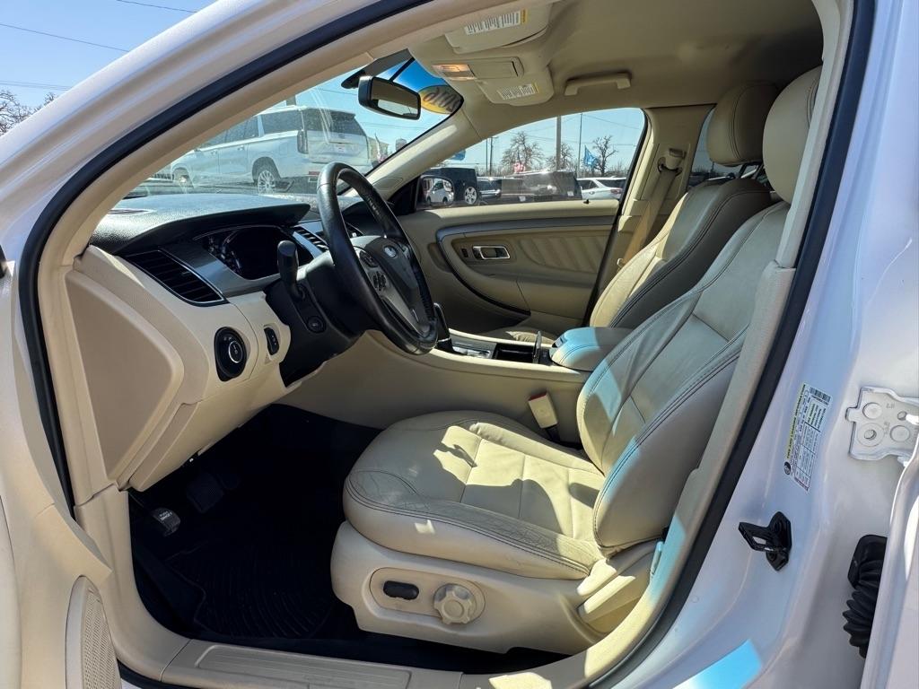 Ford Taurus SEL FWD 2016