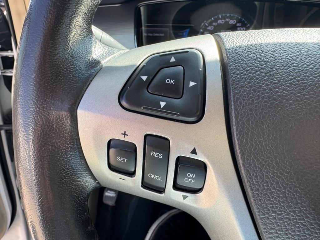 Ford Taurus SEL FWD 2016