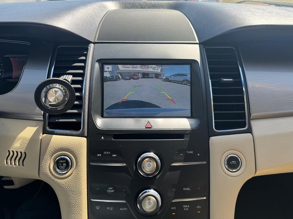 Ford Taurus SEL FWD 2016