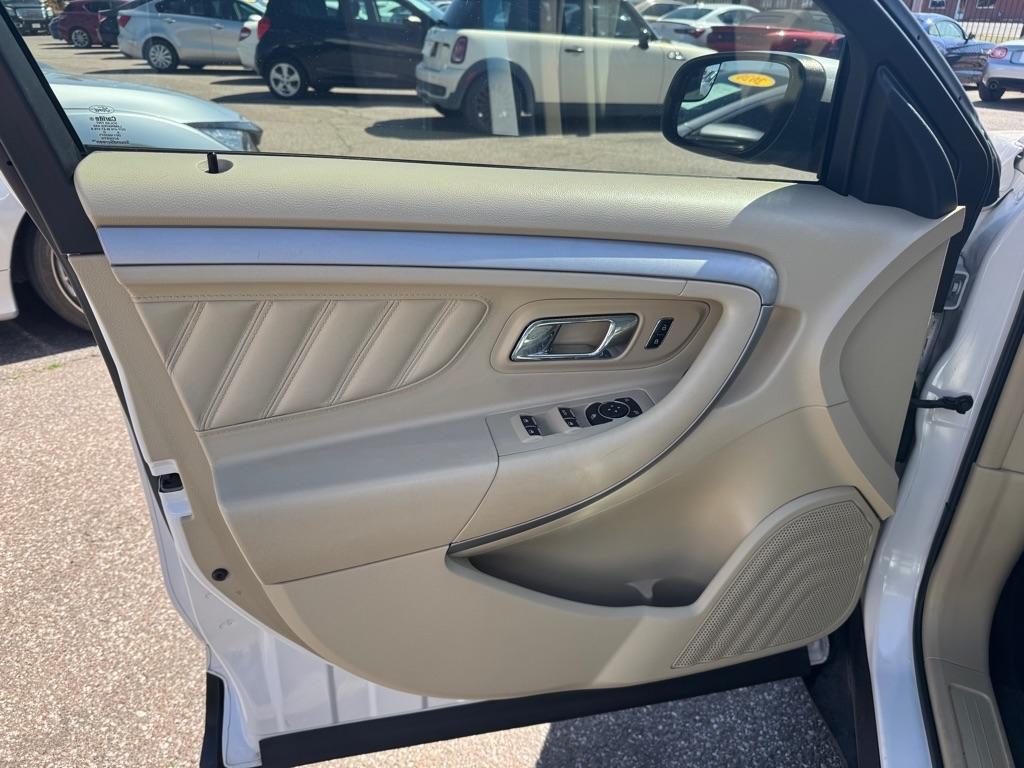 Ford Taurus SEL FWD 2016