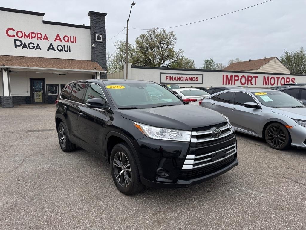 Toyota Highlander LE Plus FWD V6 2019