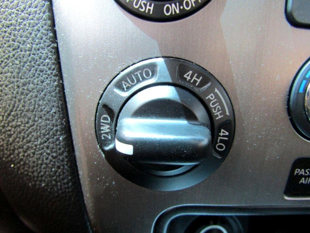 Nissan Armada Platinum 4WD 2010