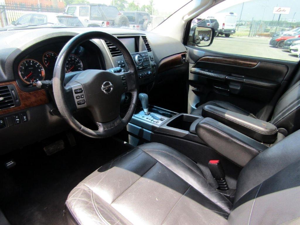 Nissan Armada Platinum 4WD 2010