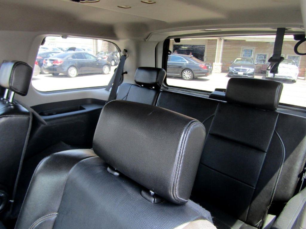 Nissan Armada Platinum 4WD 2010