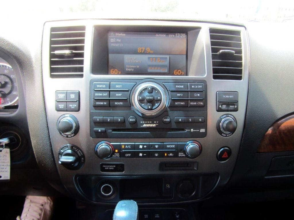 Nissan Armada Platinum 4WD 2010