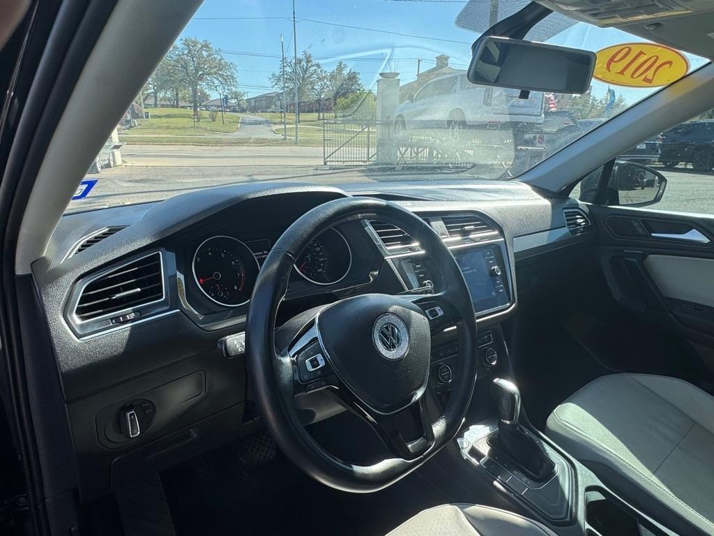 Volkswagen Tiguan SE 2019