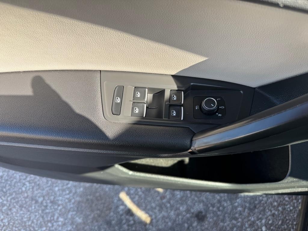 Volkswagen Tiguan SE 2019