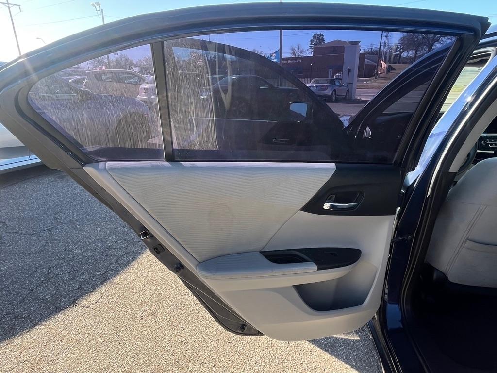 Honda Accord LX Sedan CVT 2017