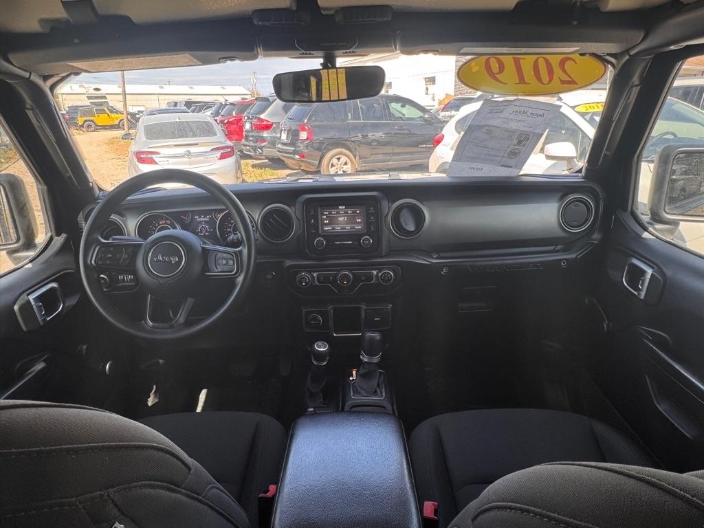 Jeep Wrangler Unlimited Sport 2019