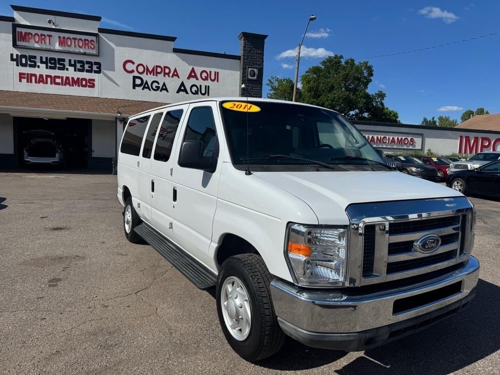Ford Econoline E-350 Super Duty 2011